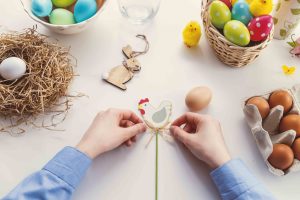 vetrine pasquali, uova e decorazioni di Pasqua, COMINshop